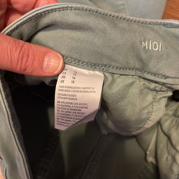 American Eagle Shorts 14 Seafoam Green Super Stretch AEO Twill Midi - Picture 9 of 10